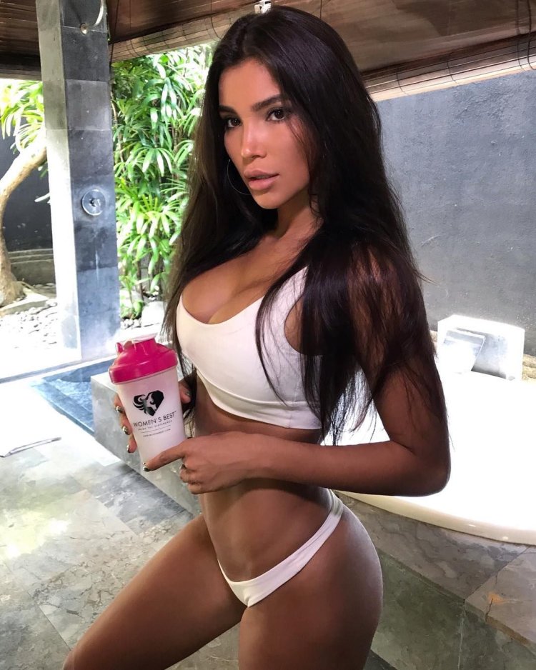 Svetlana Bilyalova bikini