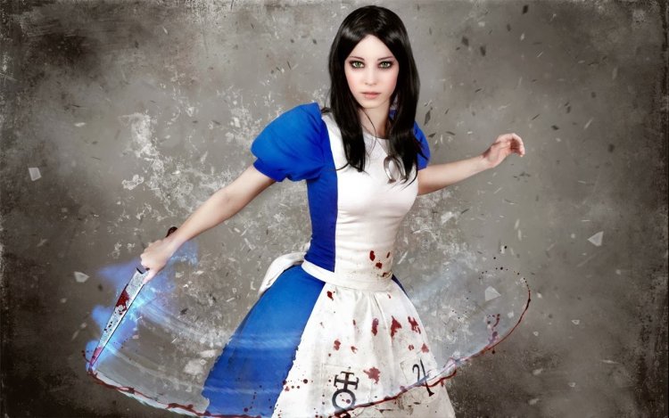 Alice Liddell cosplay night
