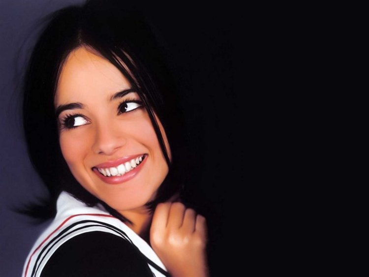 Alizee singer