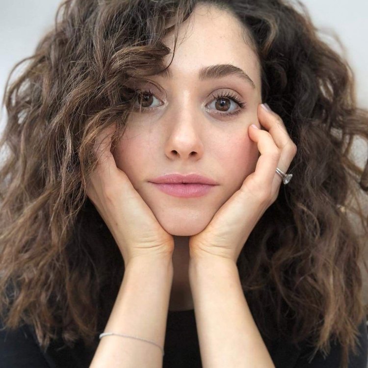 Emmy Rossum curly