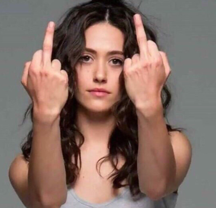 Fiona gallagher middle finger