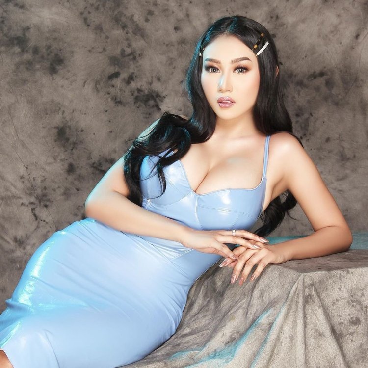 Pamela Safitri Bikini