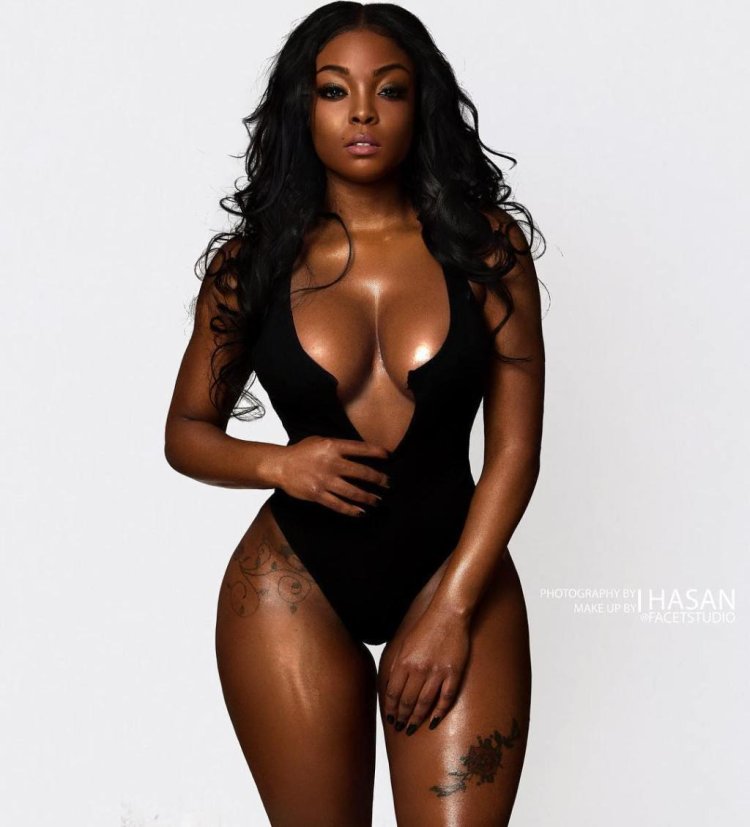 Girls with big breasts ebony star