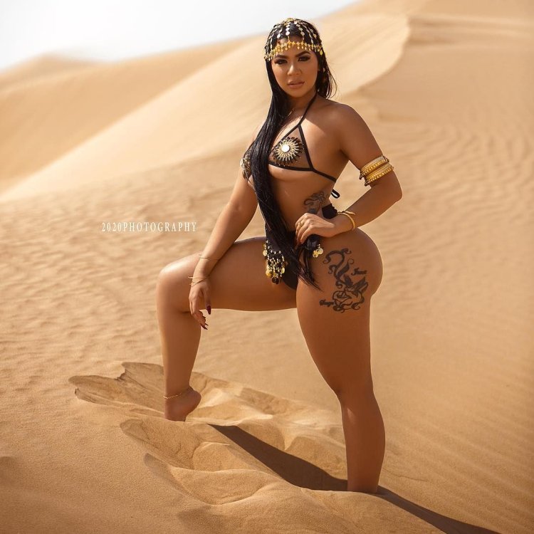 Sandra arabian booty