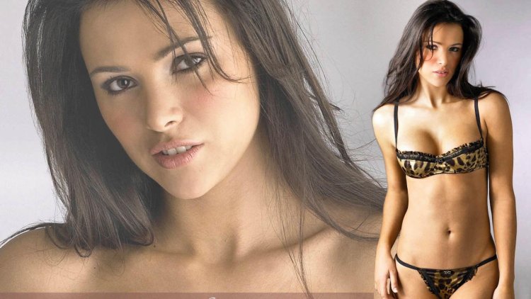 Helga lovekaty model