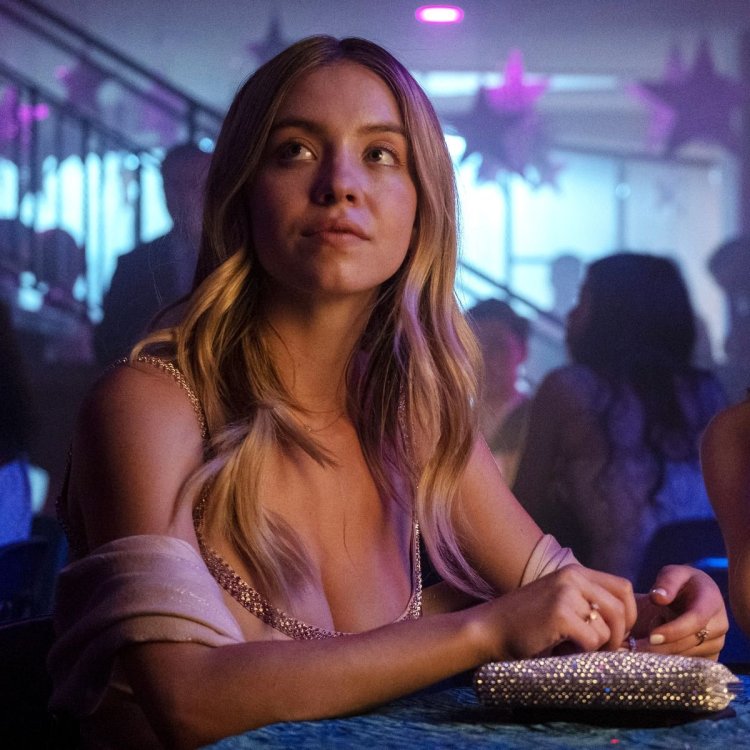 Sydney Sweeney in Lingerie