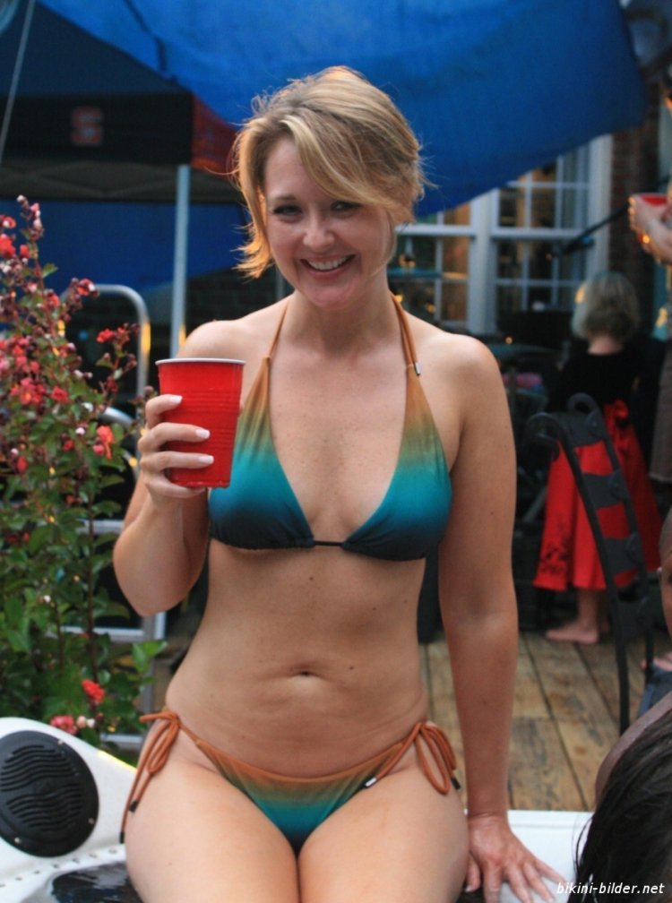 Sharp breast slimming naked photo