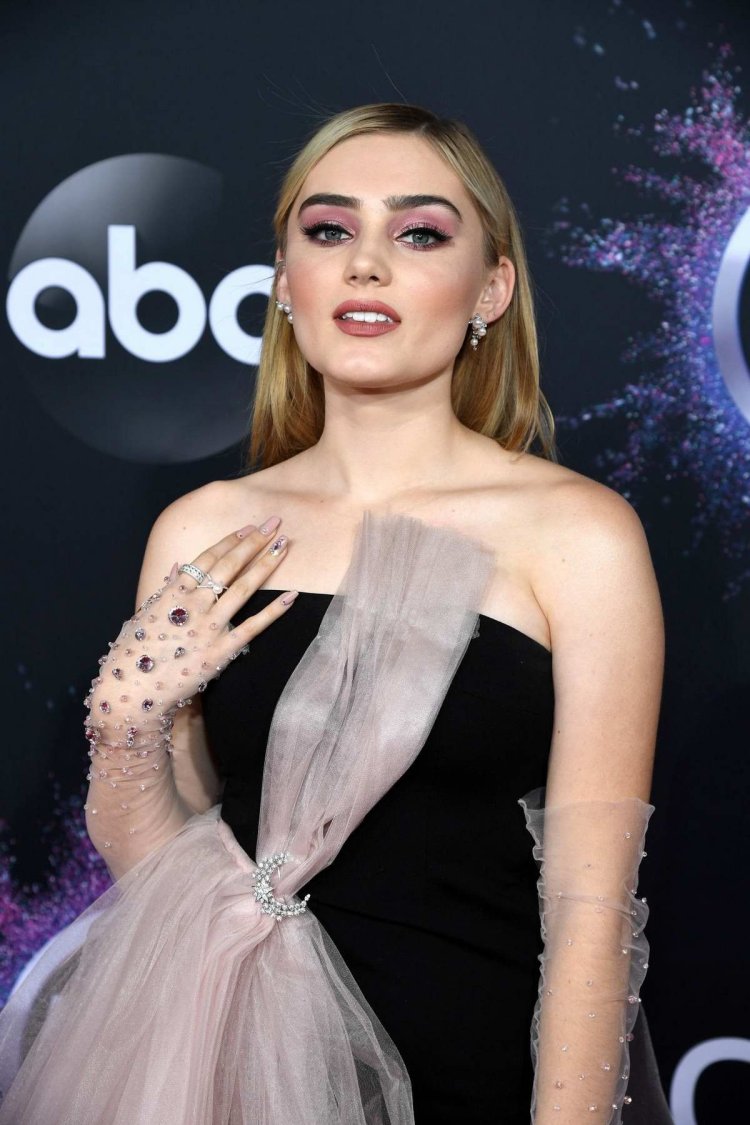 Meg Donnelly 2022