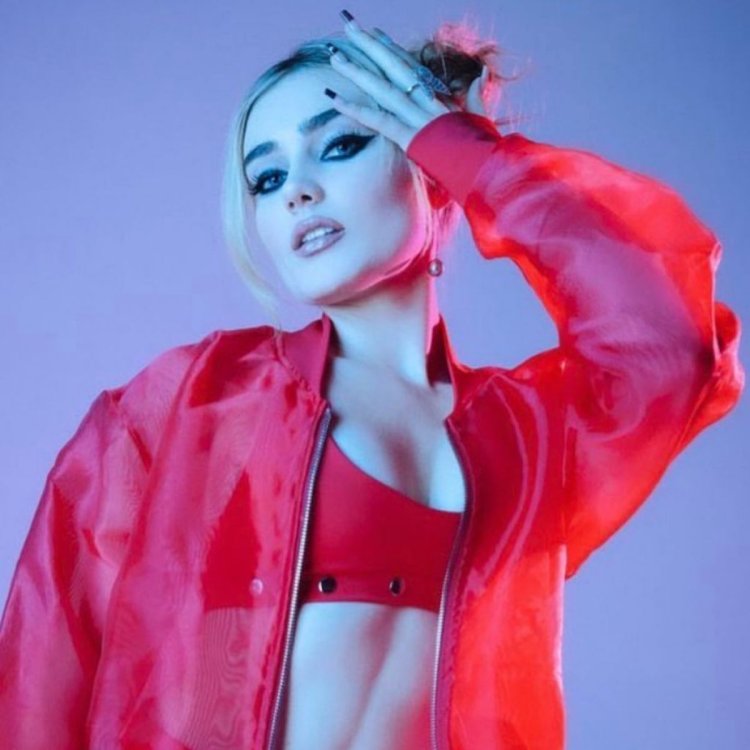 Meg Donnelly Photoshoot