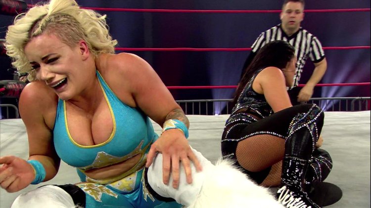 Penelope Ford vs Taya