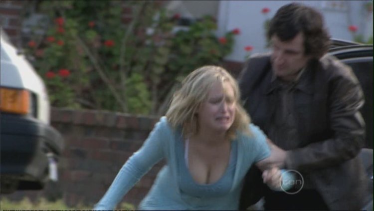 Eliza Taylor paparazzi