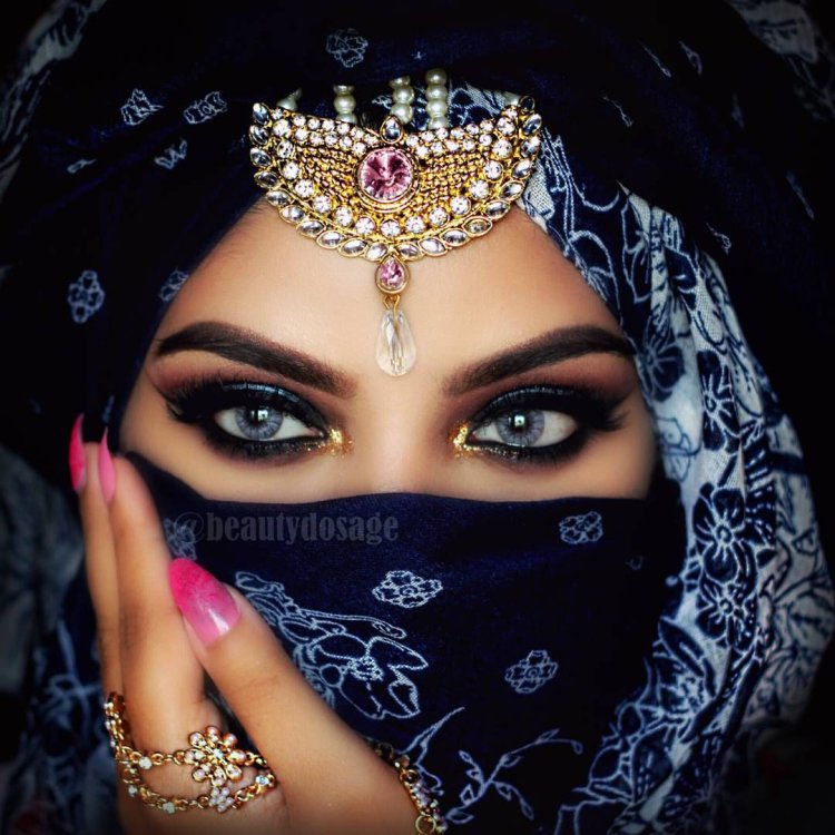 Sabina Baysakova oriental eyes