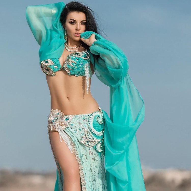 Alla Kushnir belly dance