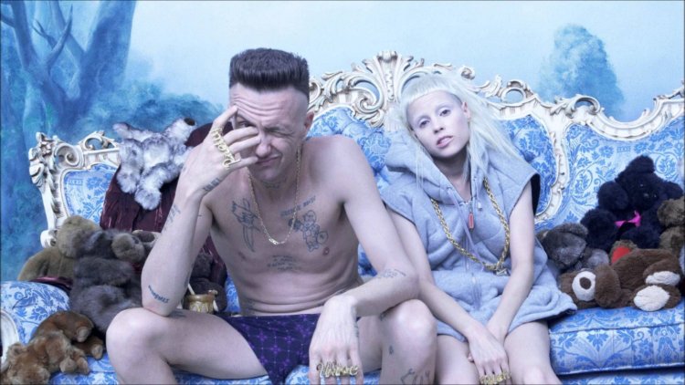 Yolandi and the ninja in the movie