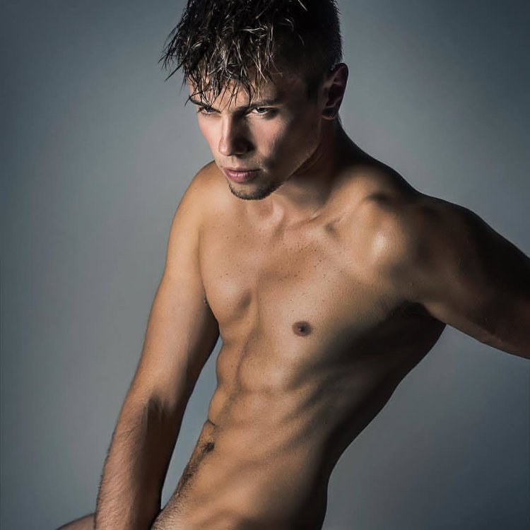 Adam Yakubovsky naked