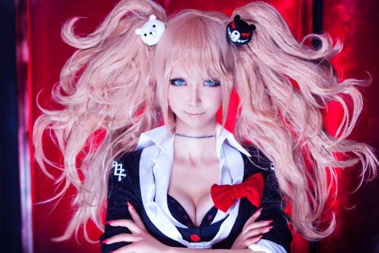 Junko Enoshima Costume