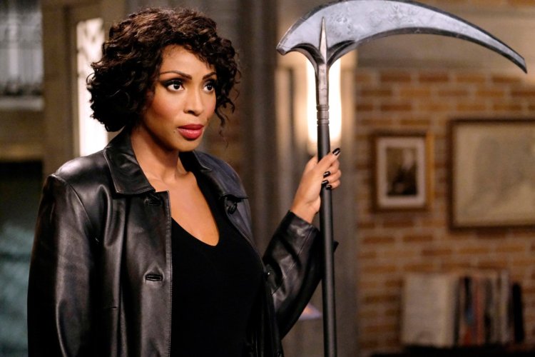 Lisa Berry supernatural