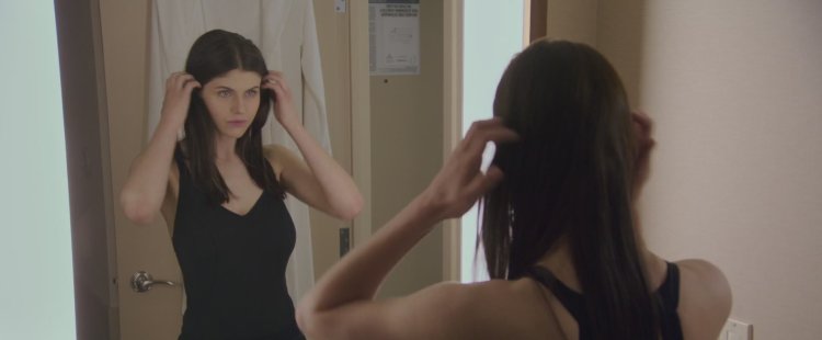 Kate Upton and Alexandra Daddario