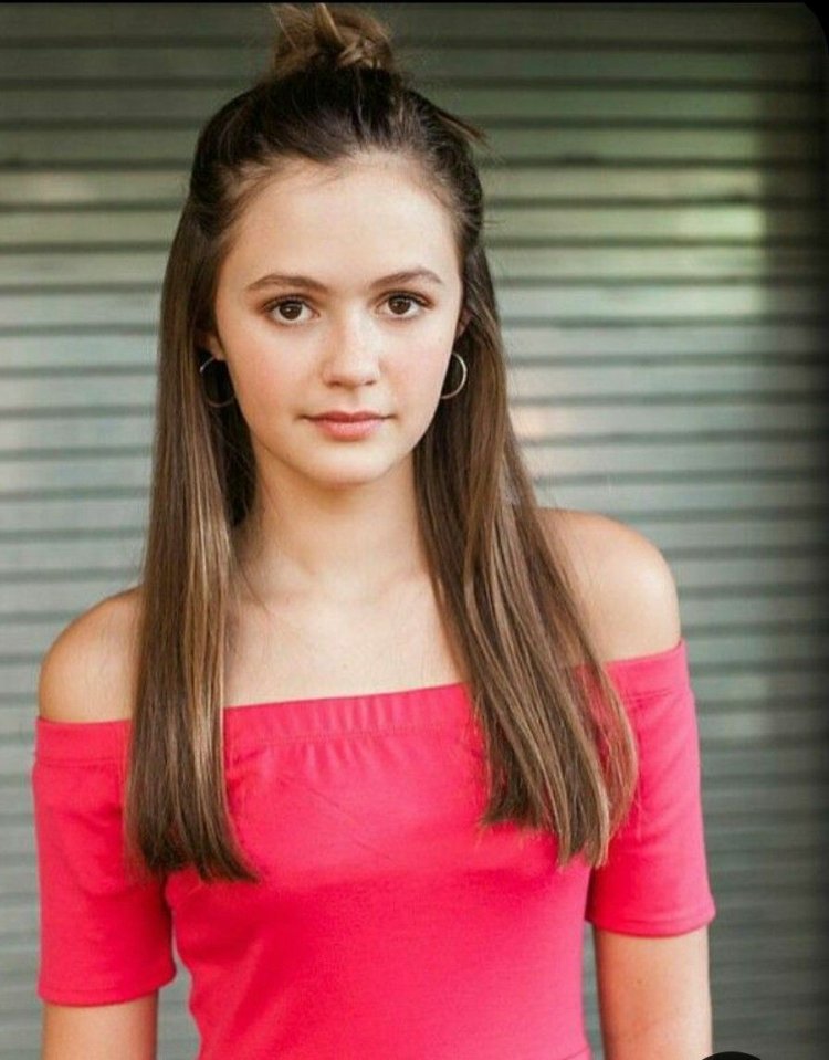 Olivia Sanabia Magic