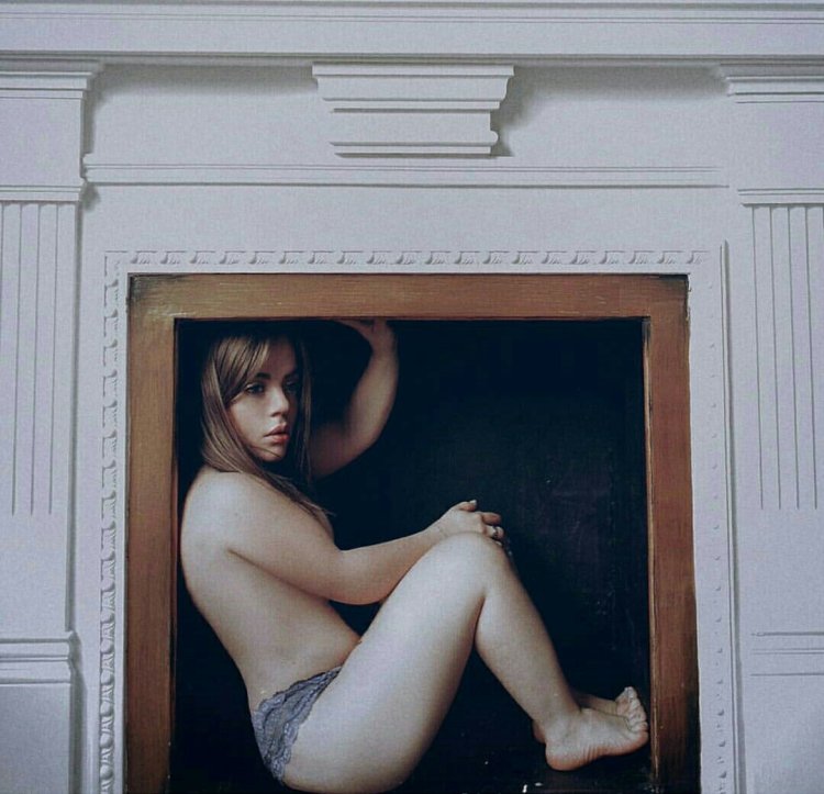 Olimpiya Ivleva topless