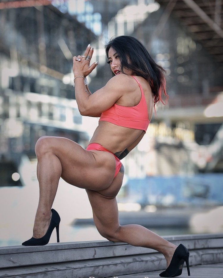 Olivia Bian bodybuilding
