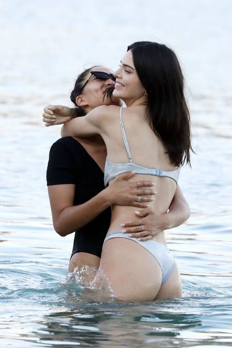 Kendall jenner drain