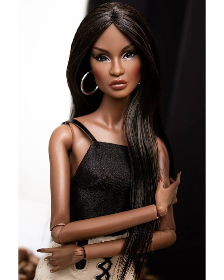 Doll Dominique Makeda