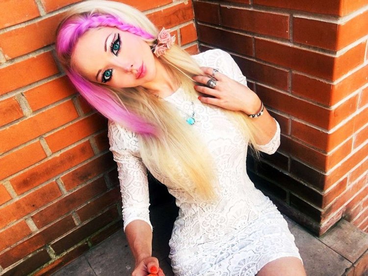 Live Barbie Valeria Lukyanova