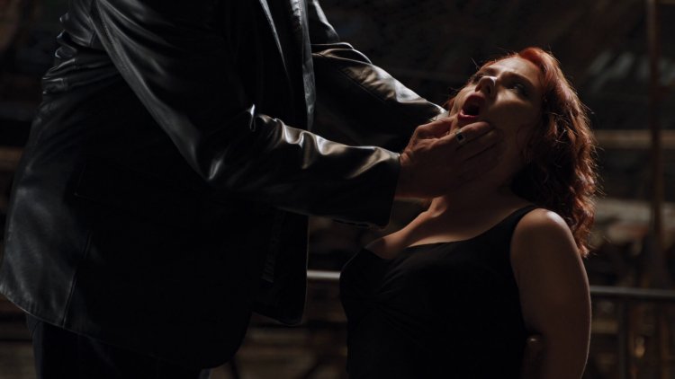 Scarlett johansson black widow 2012