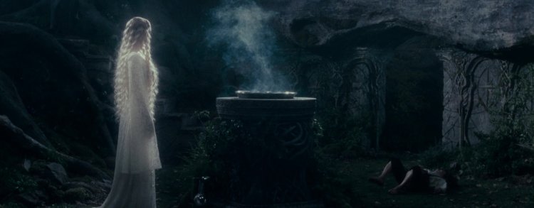 Lord of the Rings mirror of Galadriel