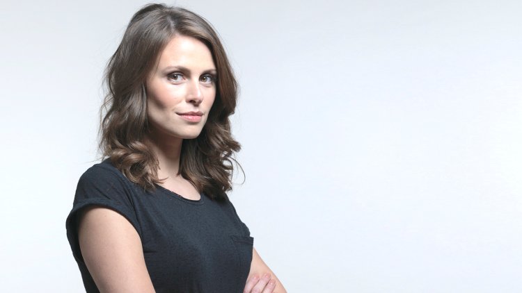 Ellie Taylor