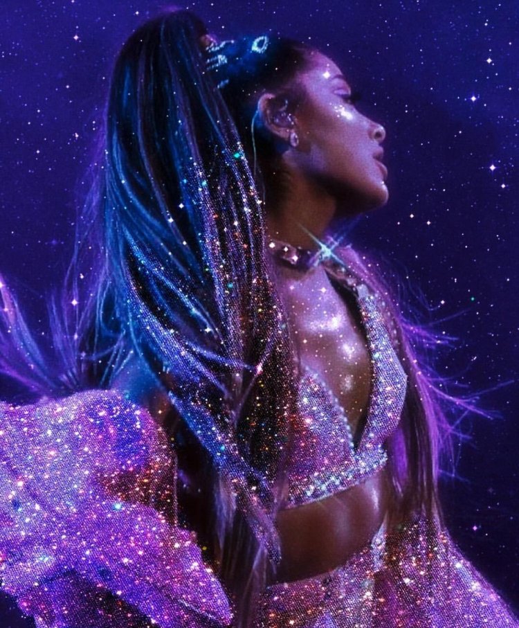 Ariana Grande 2019 7 Rings