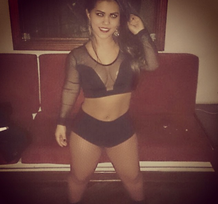 Midget Brazilian model Karina Lemos