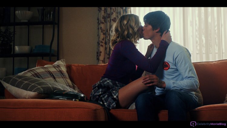 Sophie simnett plums