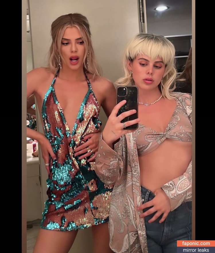 Alissa Violet leaked