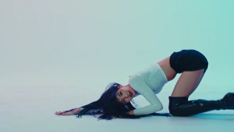Lisa BLACKPINK Dance