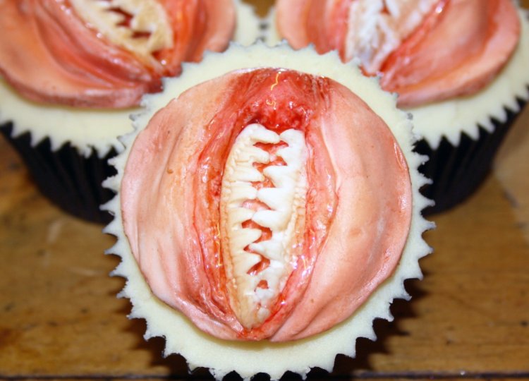 Vagina cakes