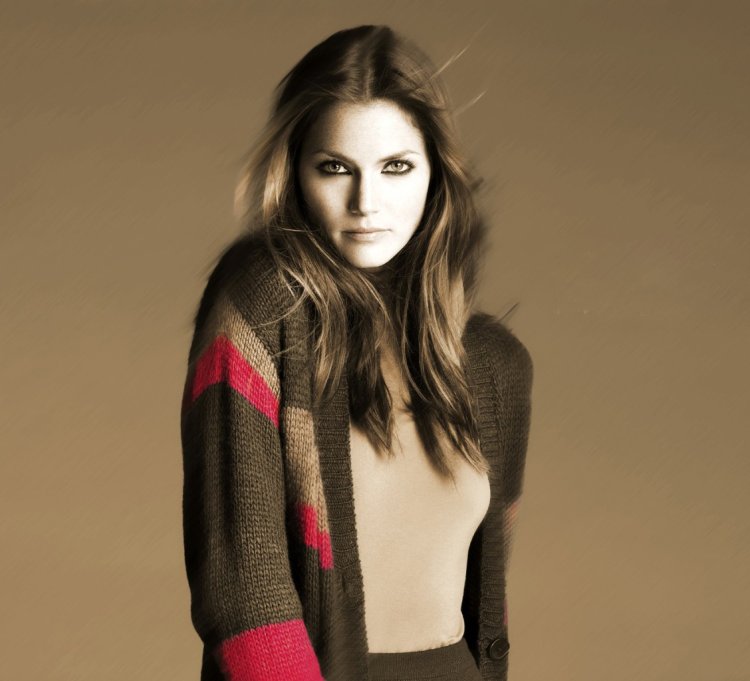 Mini Anden paparazzi photo