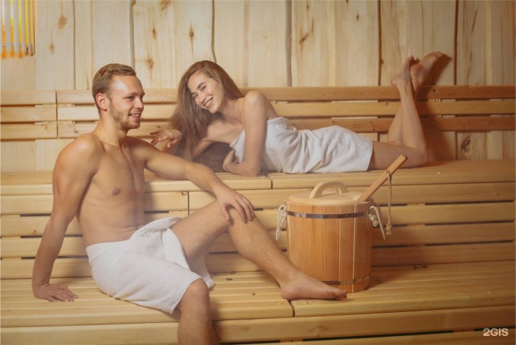 Boy and girl in the bath