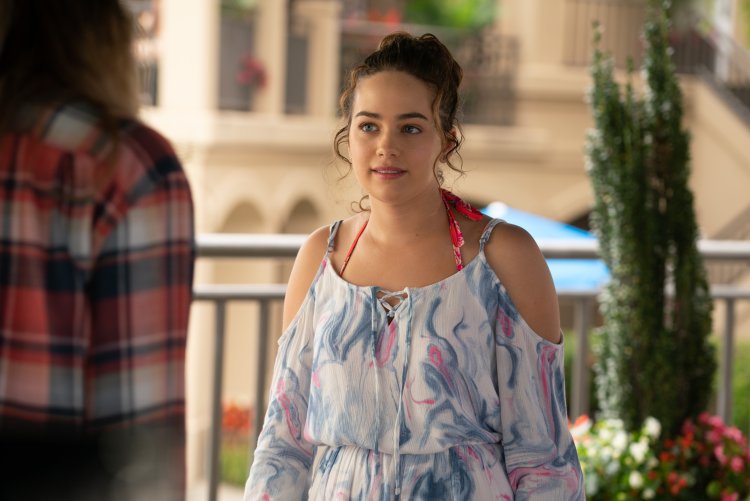 Mary Mouser Samantha Larusso plums