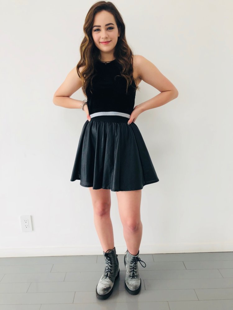 Mary Mouser