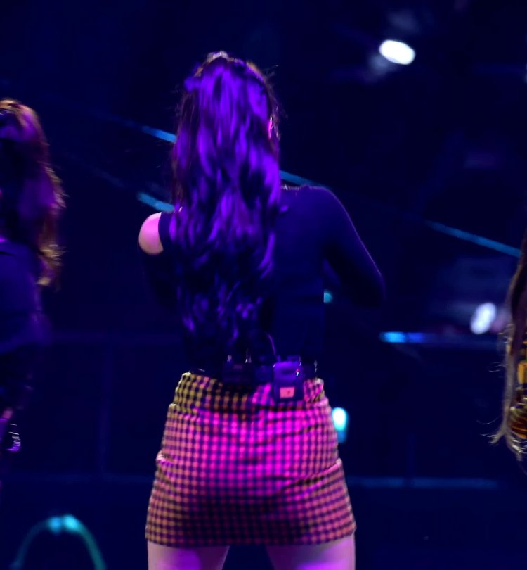 Joy red corduroy Gayo