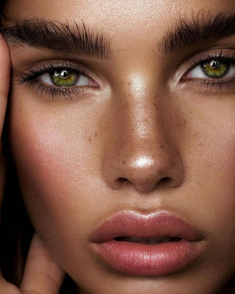 Tamara Williams model