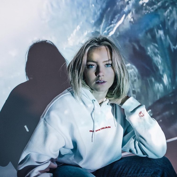 Astrid s Norwegian singer