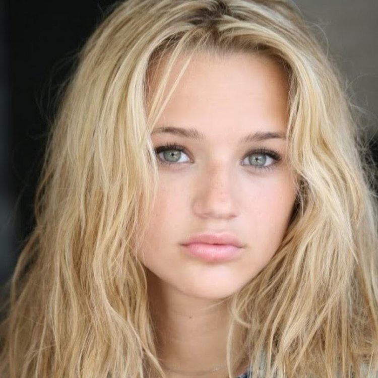 Hunter King photo