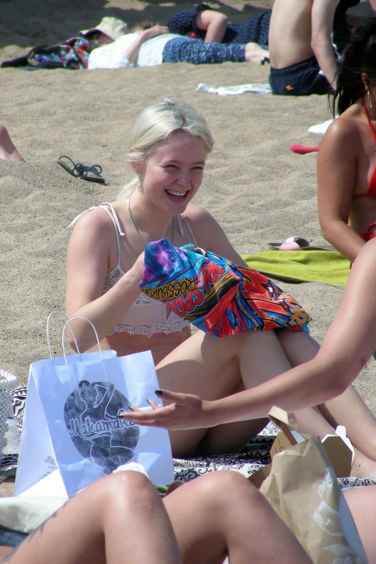 Zara Larsson in bikini