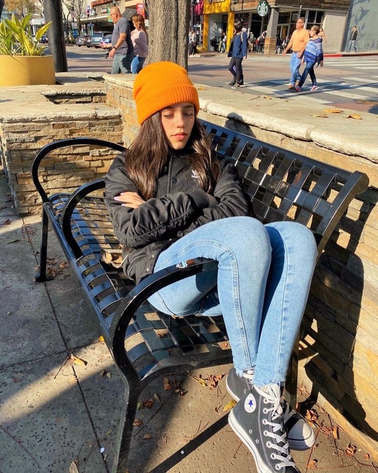 Jenna Ortega hot
