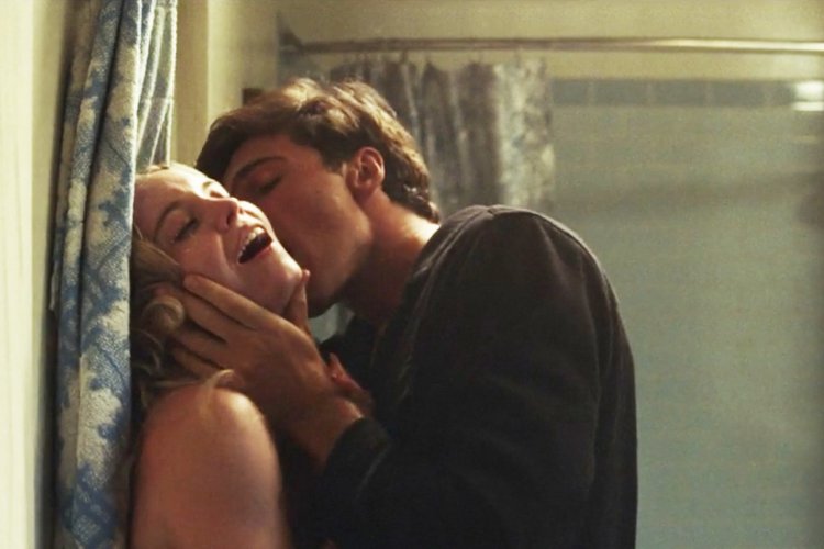 Sydney sweeney euphoria bed