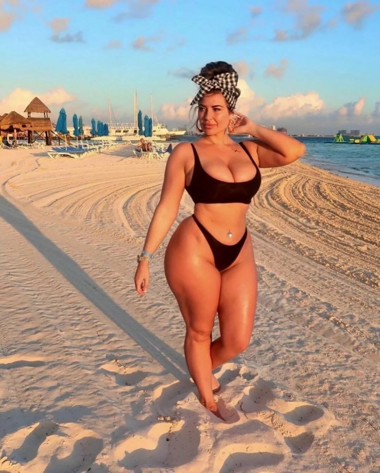 Hunter mcgrady bikini