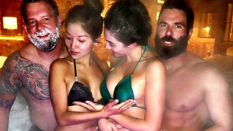 Dan Bilzerian and his girls